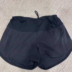 Lululemon Women’s Size 8 Black Speed Up High-Rise Lined Short 4”